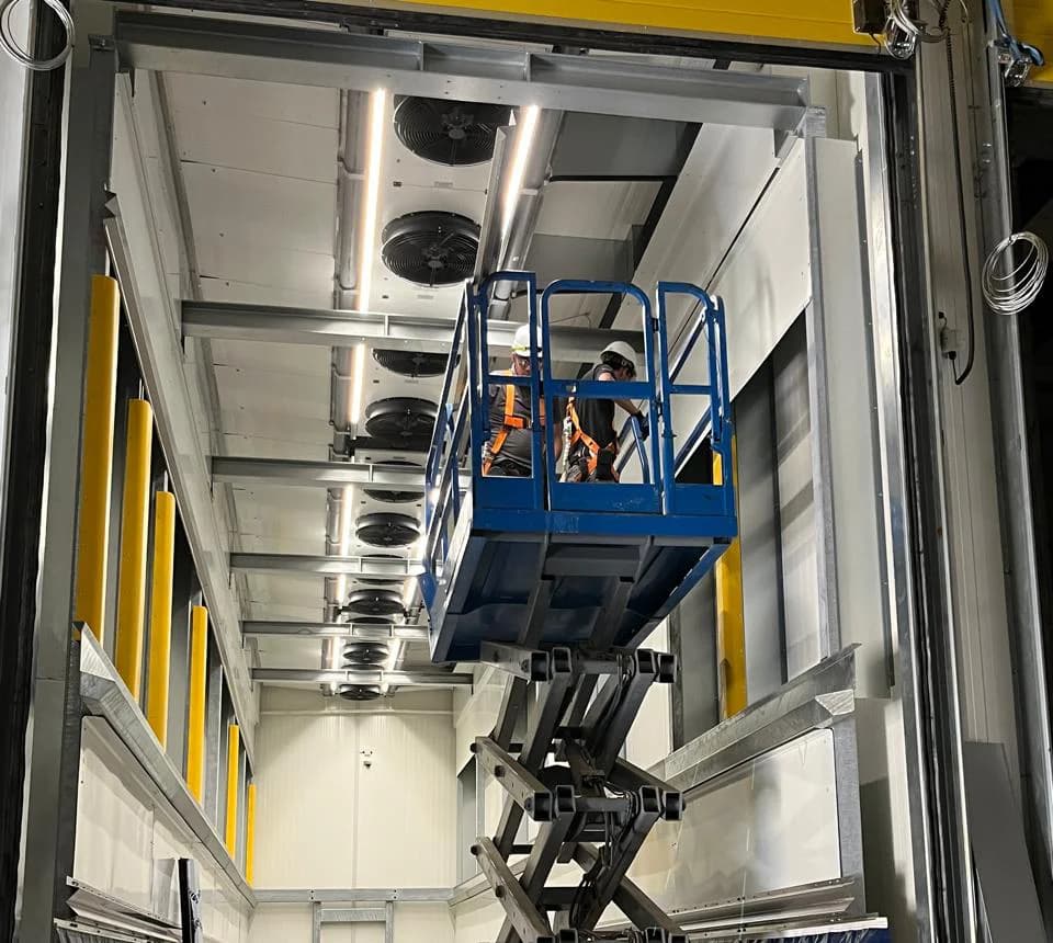 Cámara de maduración de fruta con ventilación controlada