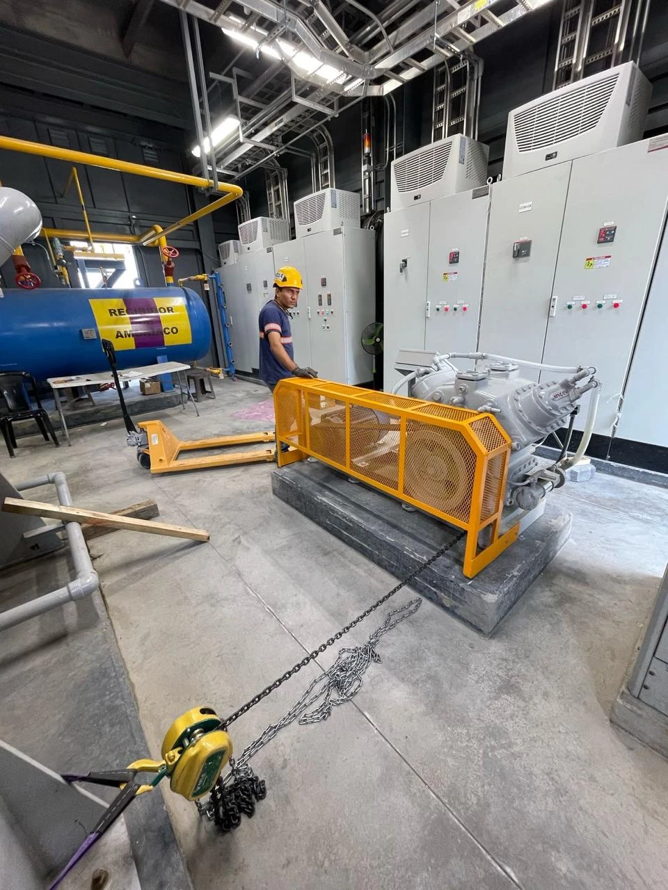 Válvulas y accesorios instalados en el circuito de refrigeración