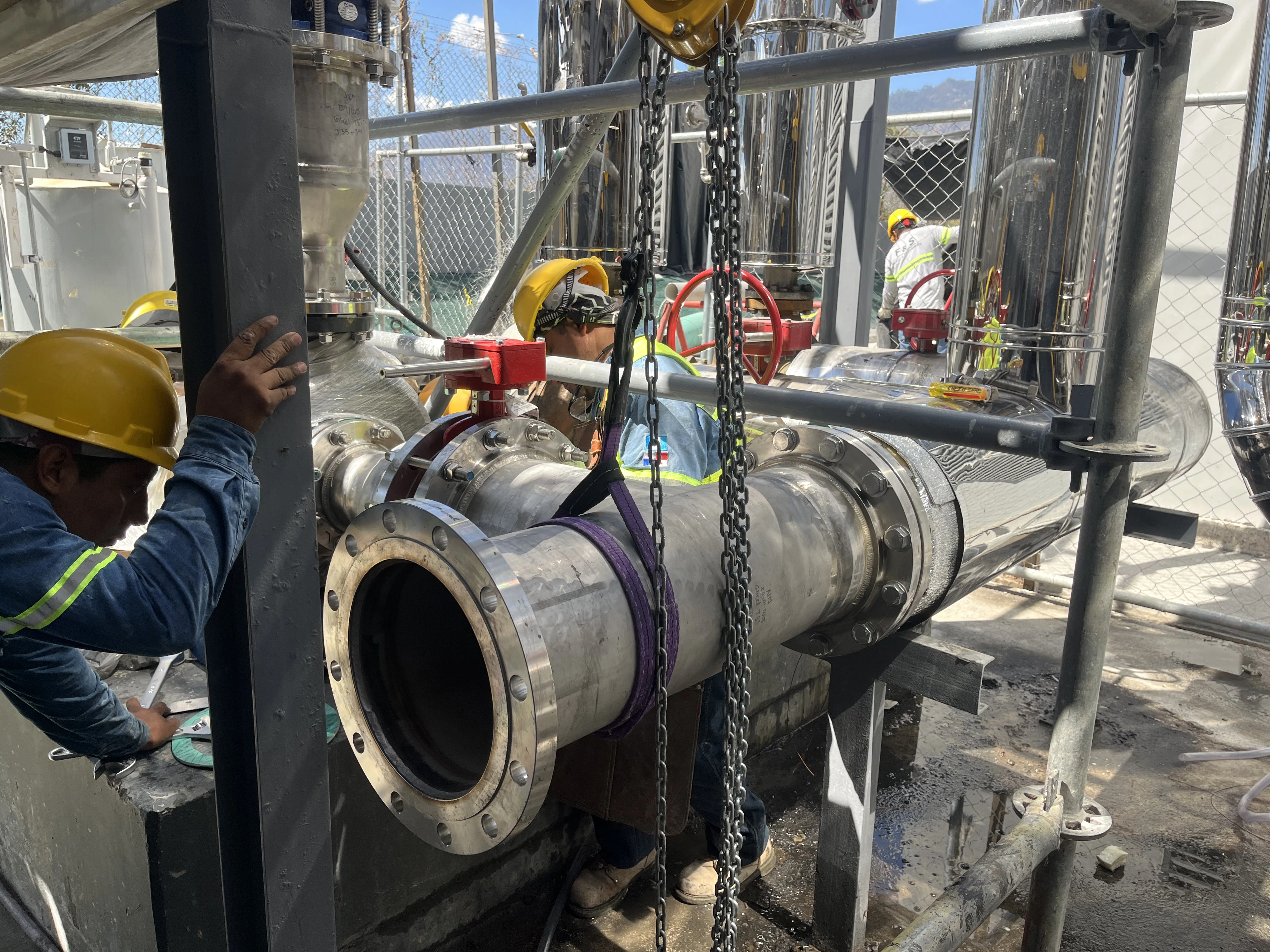 Preparación de juntas para soldadura de tuberías industriales